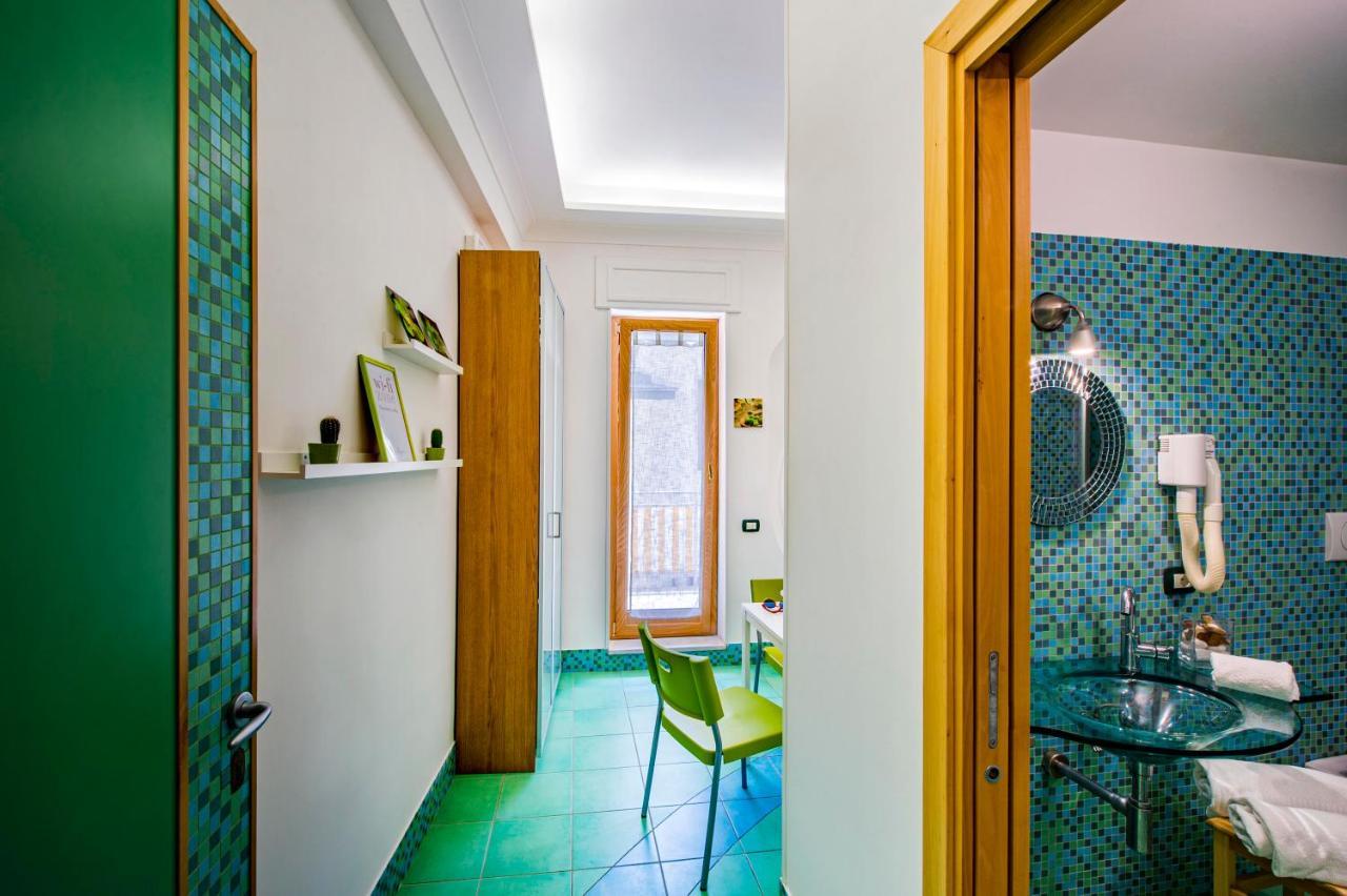 Casa Evelina Hotell Sant'Agnello Exteriör bild