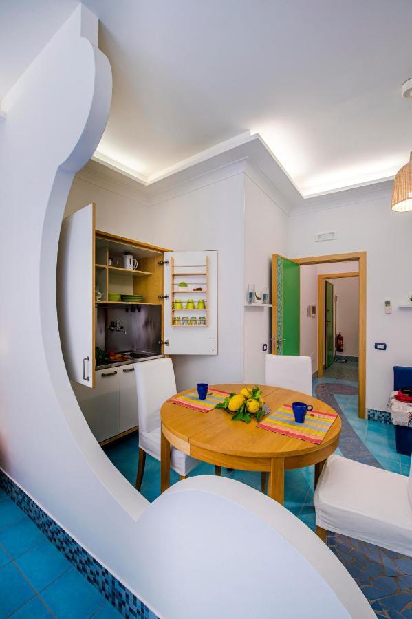 Casa Evelina Hotell Sant'Agnello Exteriör bild
