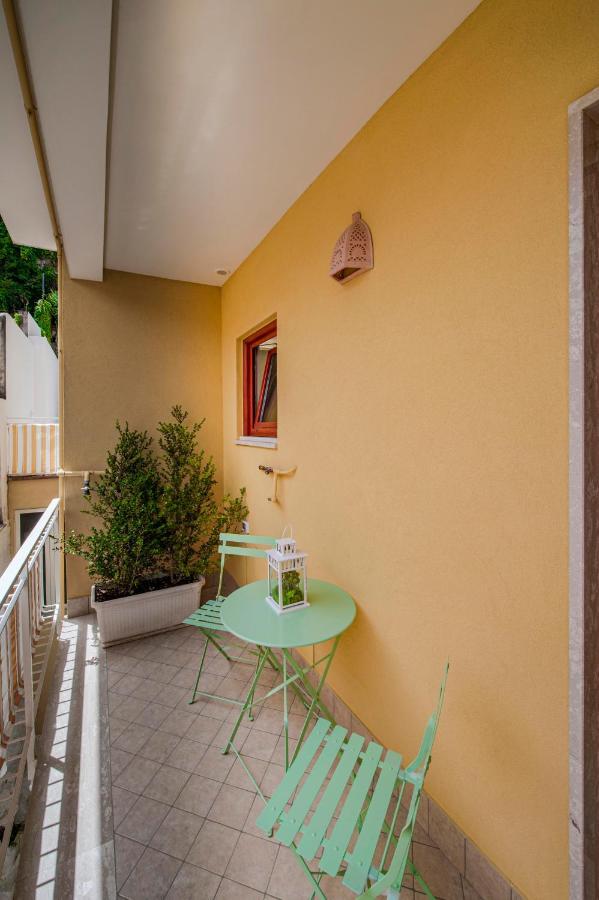 Casa Evelina Hotell Sant'Agnello Exteriör bild