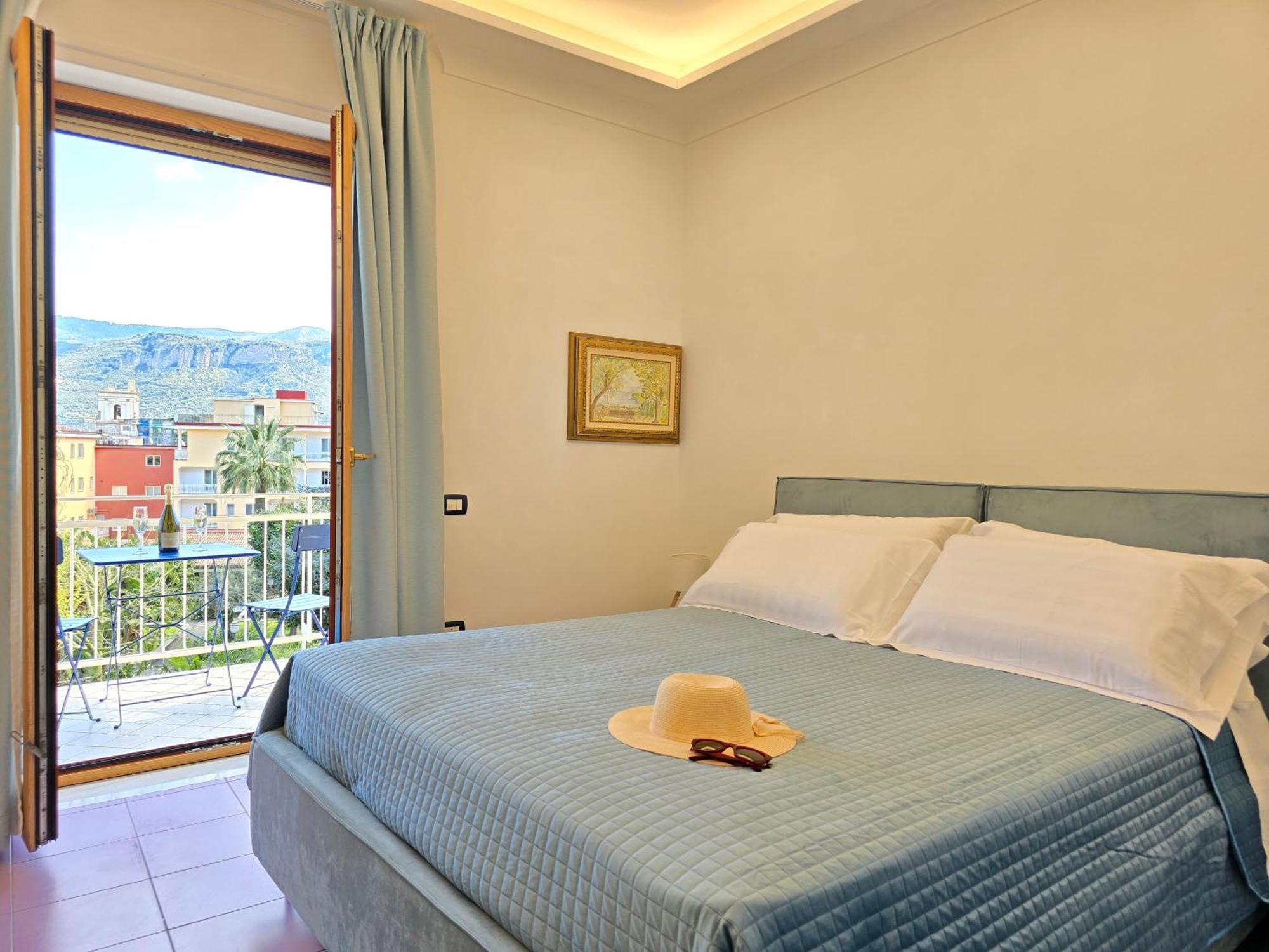 Casa Evelina Hotell Sant'Agnello Exteriör bild
